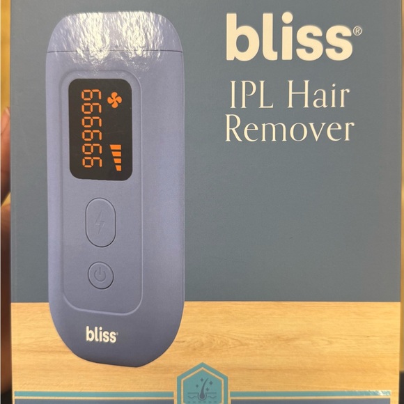 Bliss IPL Hair Remover in Soft Blue